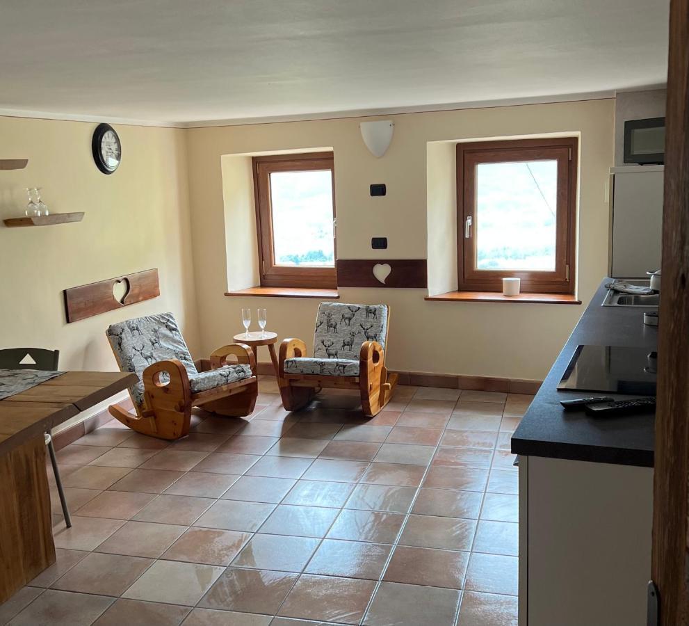 Ferienwohnung Profumo Di Legno Aosta Exterior foto